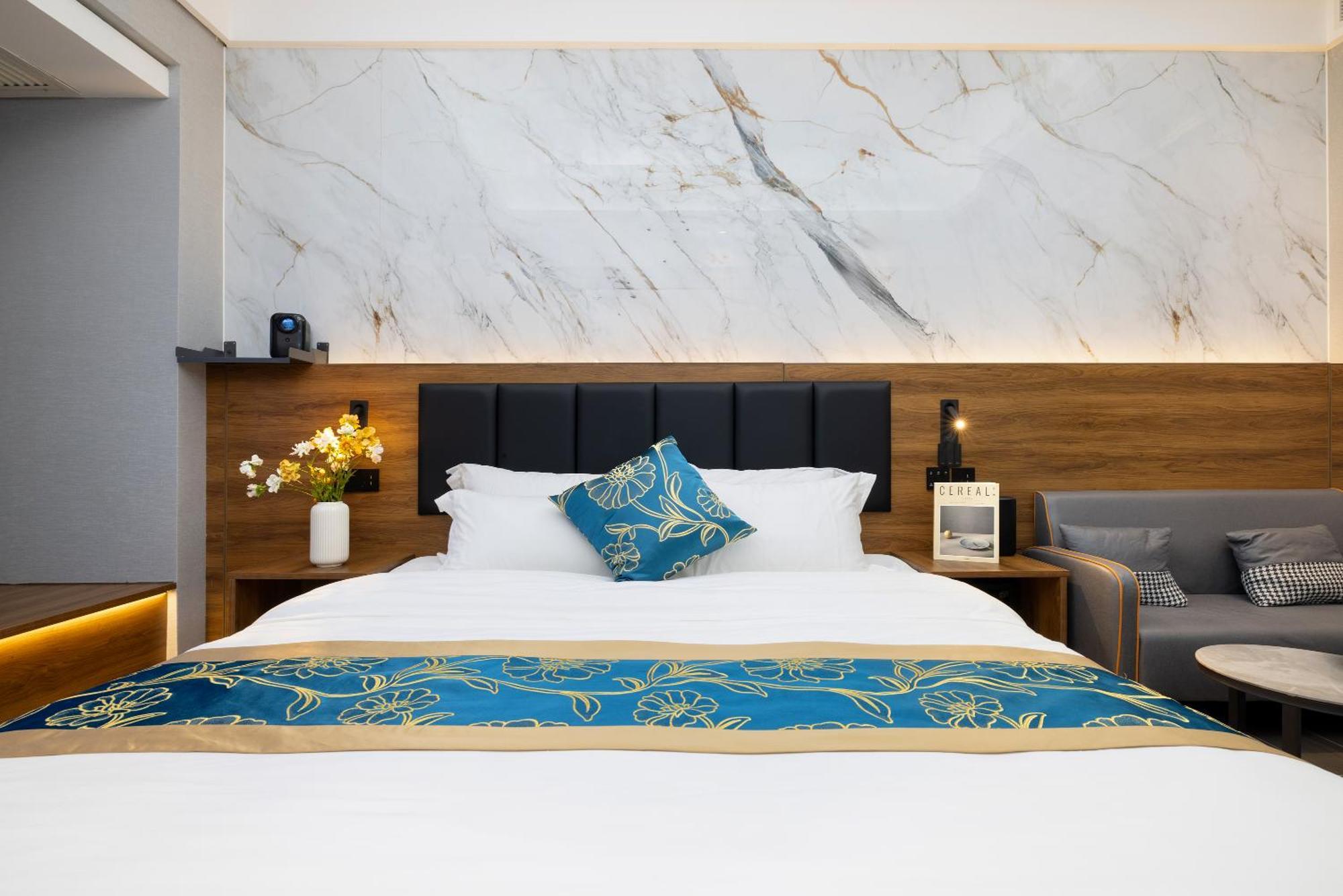 Xingyin Cloudy Hotel Guangzhou Changgang Subway Station - Free Shuttle Bus To Canton Fair Complex During Canton Fair Period المظهر الخارجي الصورة